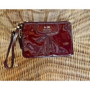 Coach Madison Patent Leather Wristlet Burgundy Plum Purple Rare Y2K